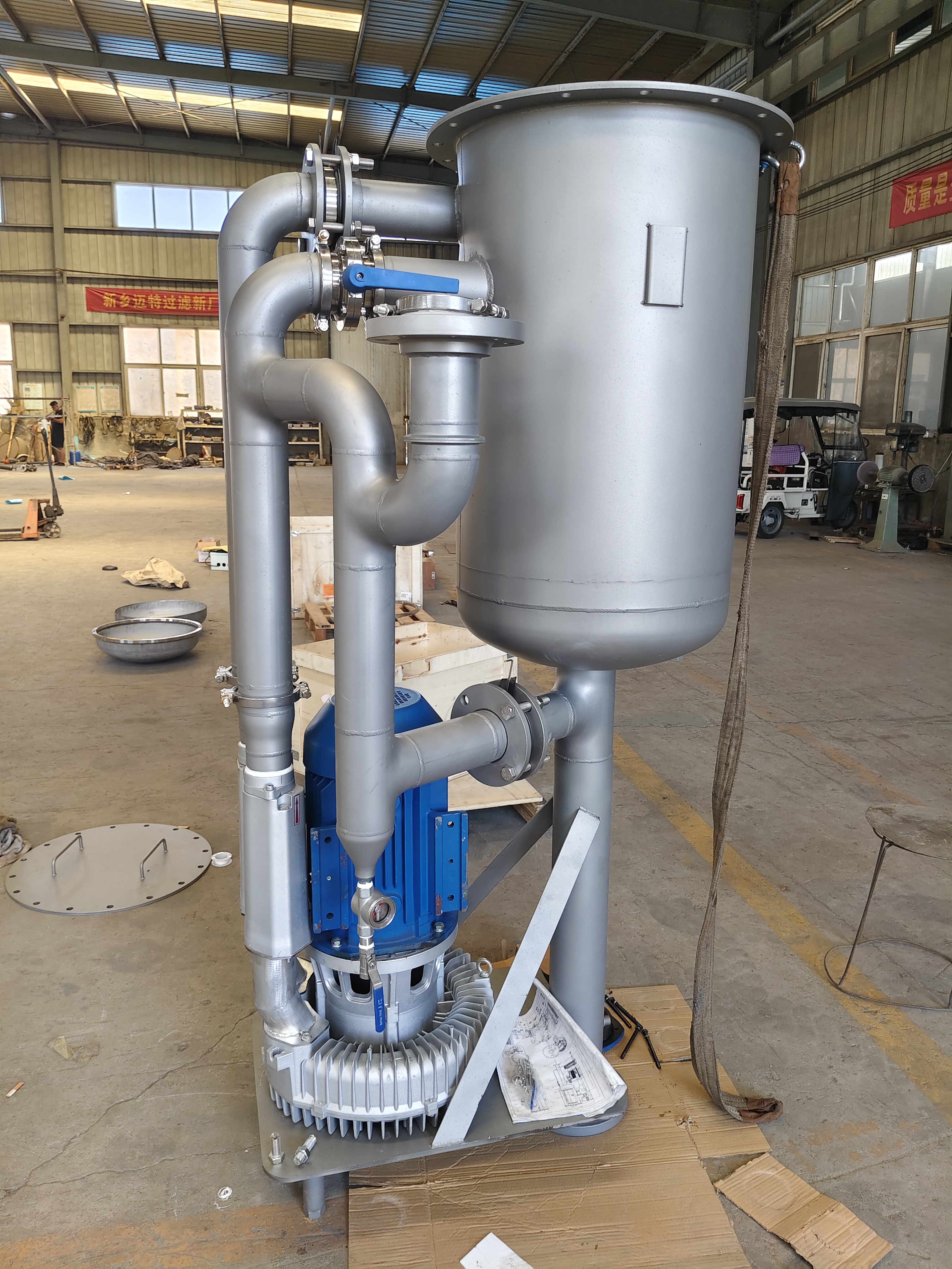 5.5kw防爆式油霧分離，500方風機油霧分離器發(fā)貨送客戶手中，